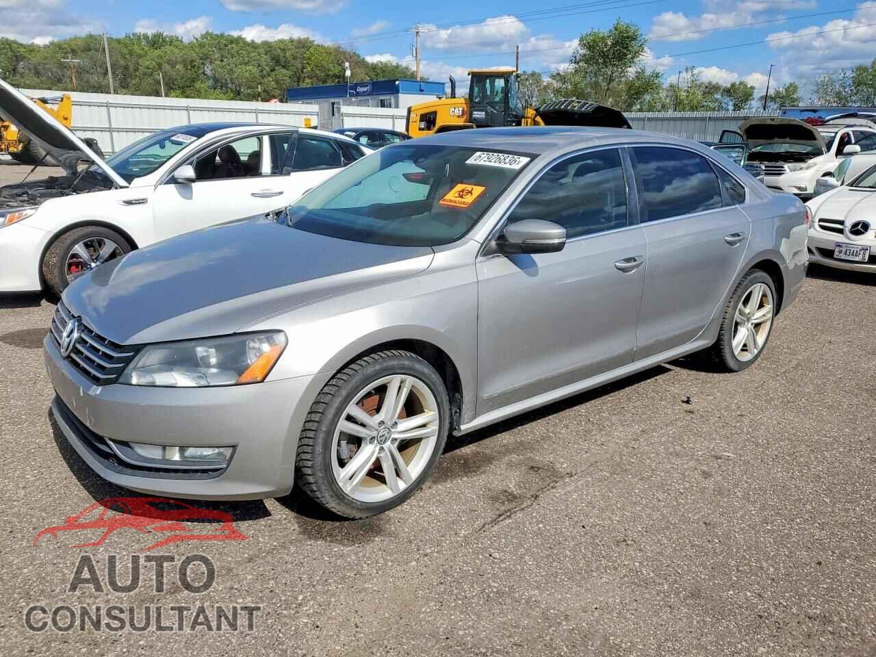 VOLKSWAGEN PASSAT 2013 - 1VWCN7A33DC050263