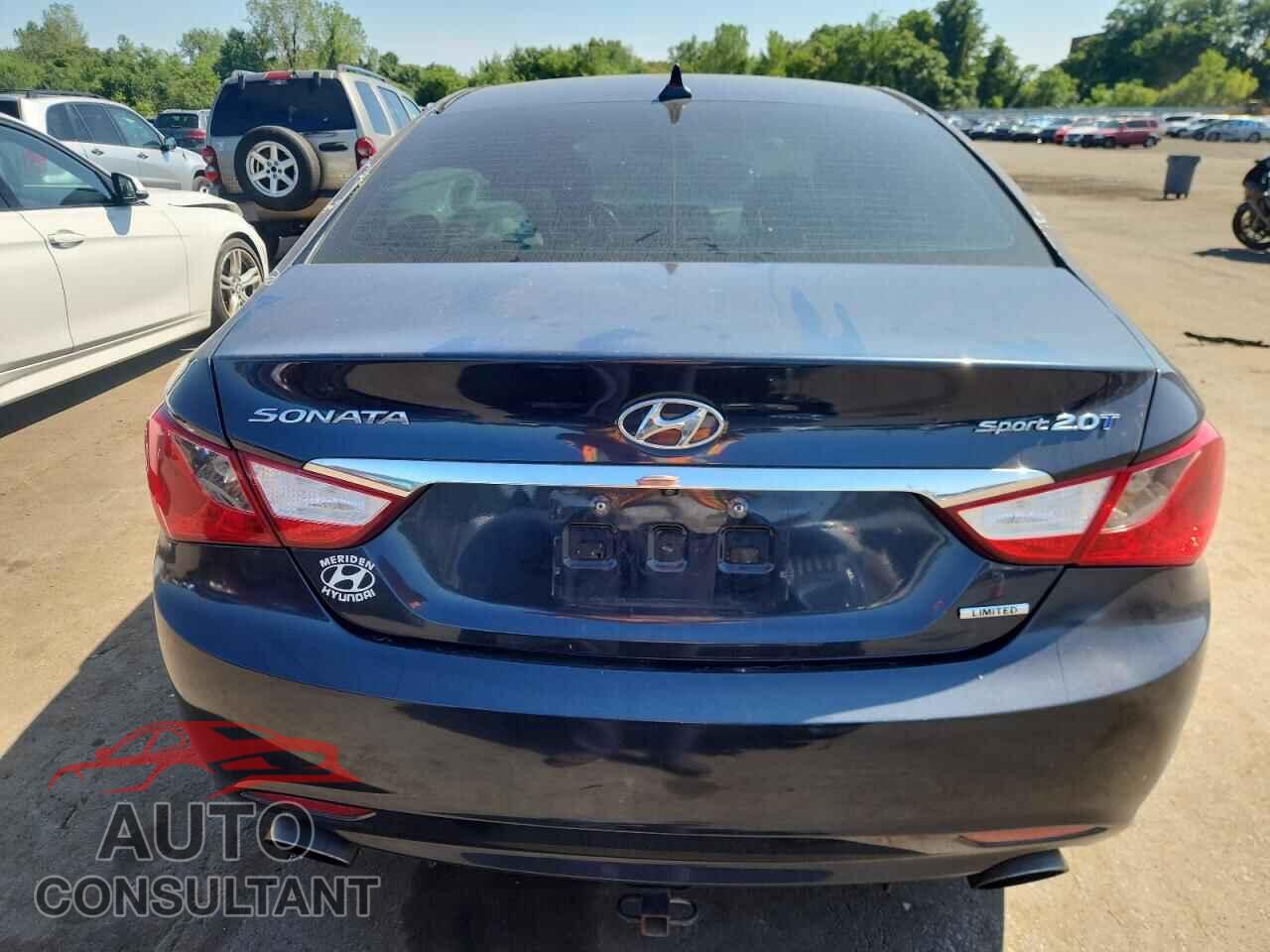 HYUNDAI SONATA 2011 - 5NPEC4AB6BH239126