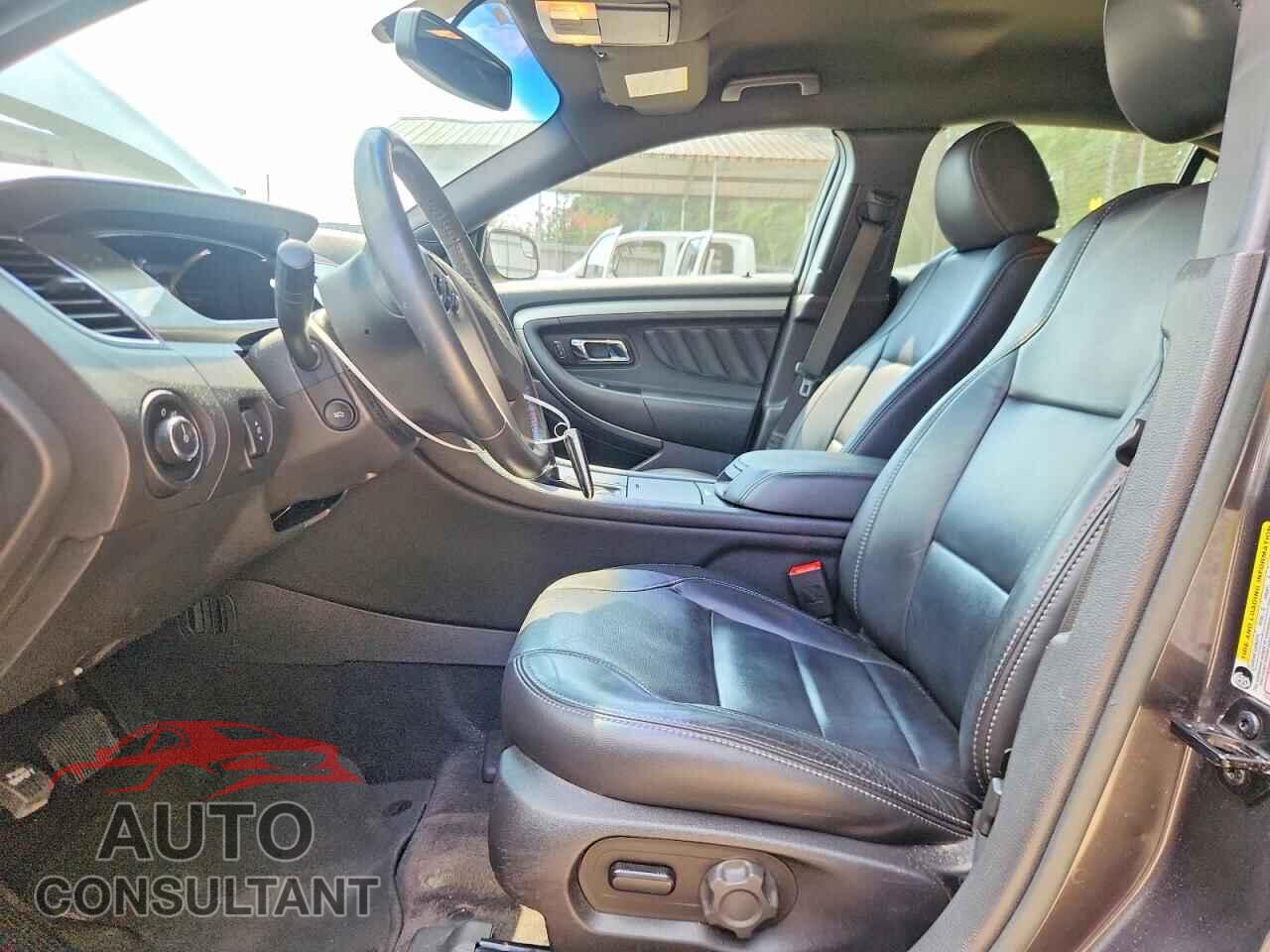 FORD TAURUS 2017 - 1FAHP2E80HG133598