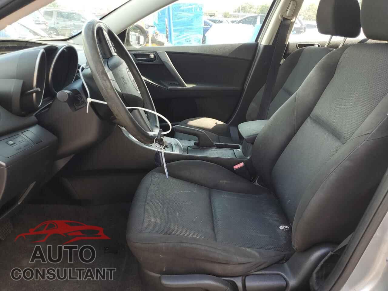 MAZDA 3 2011 - JM1BL1UF8B1423085