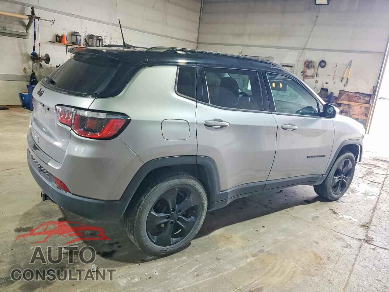 JEEP COMPASS 2018 - 3C4NJDBB6JT304351