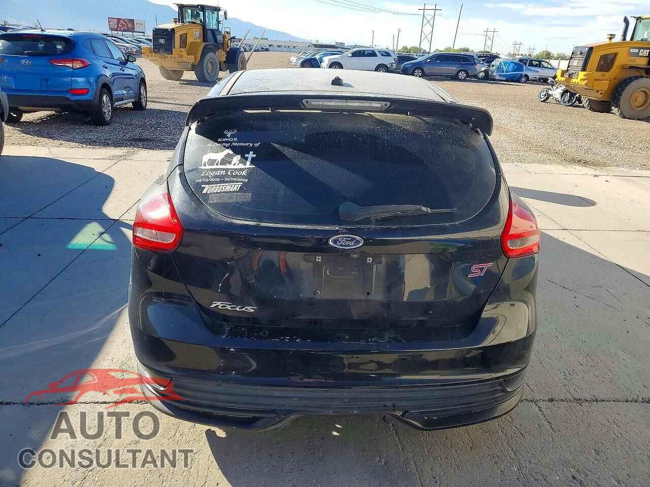 FORD FOCUS 2016 - 1FADP3L94GL391404