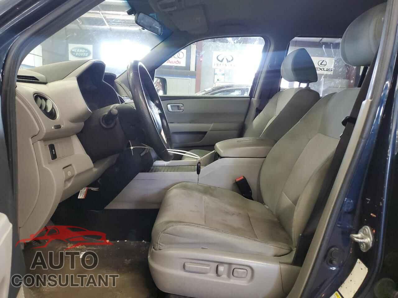 HONDA PILOT 2012 - 5FNYF4H43CB031555