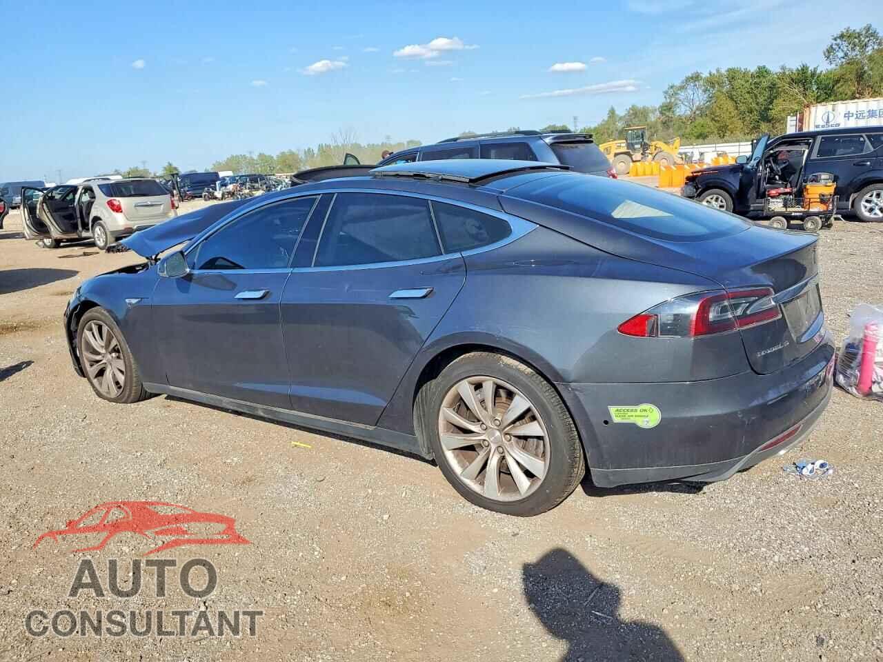 TESLA MODEL S 2015 - 5YJSA1E23FF109486