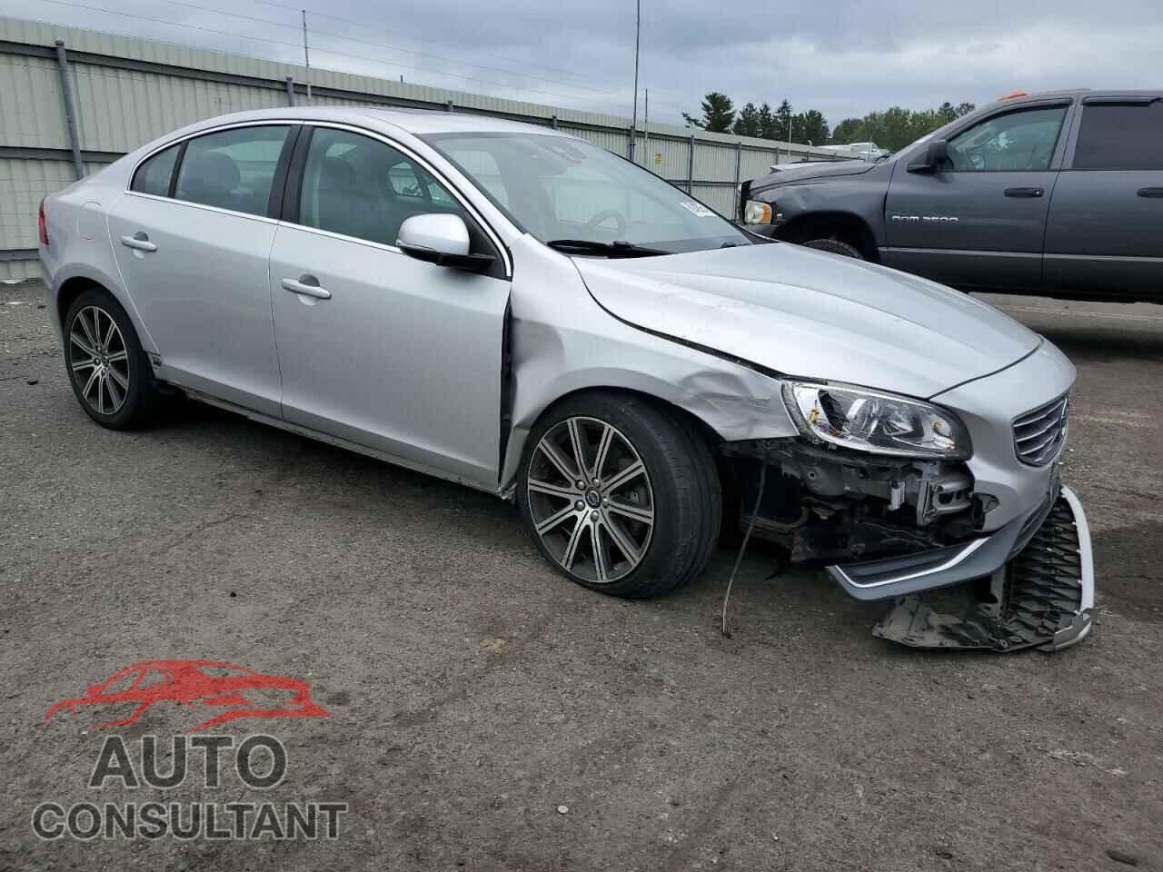 VOLVO S60 2017 - LYV402TK4HB135877