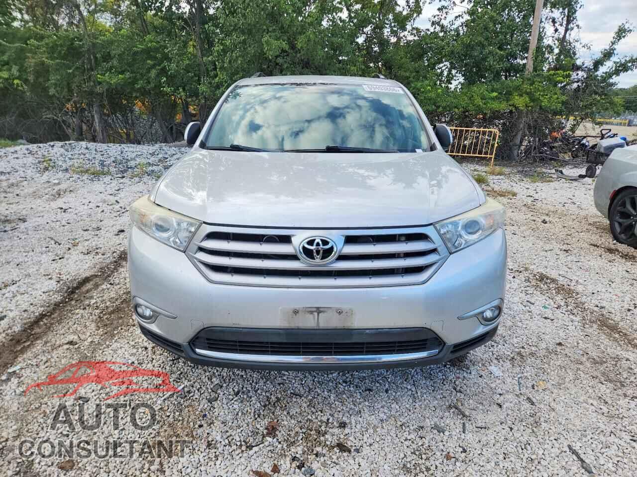 TOYOTA HIGHLANDER 2012 - 5TDBK3EH5CS094266