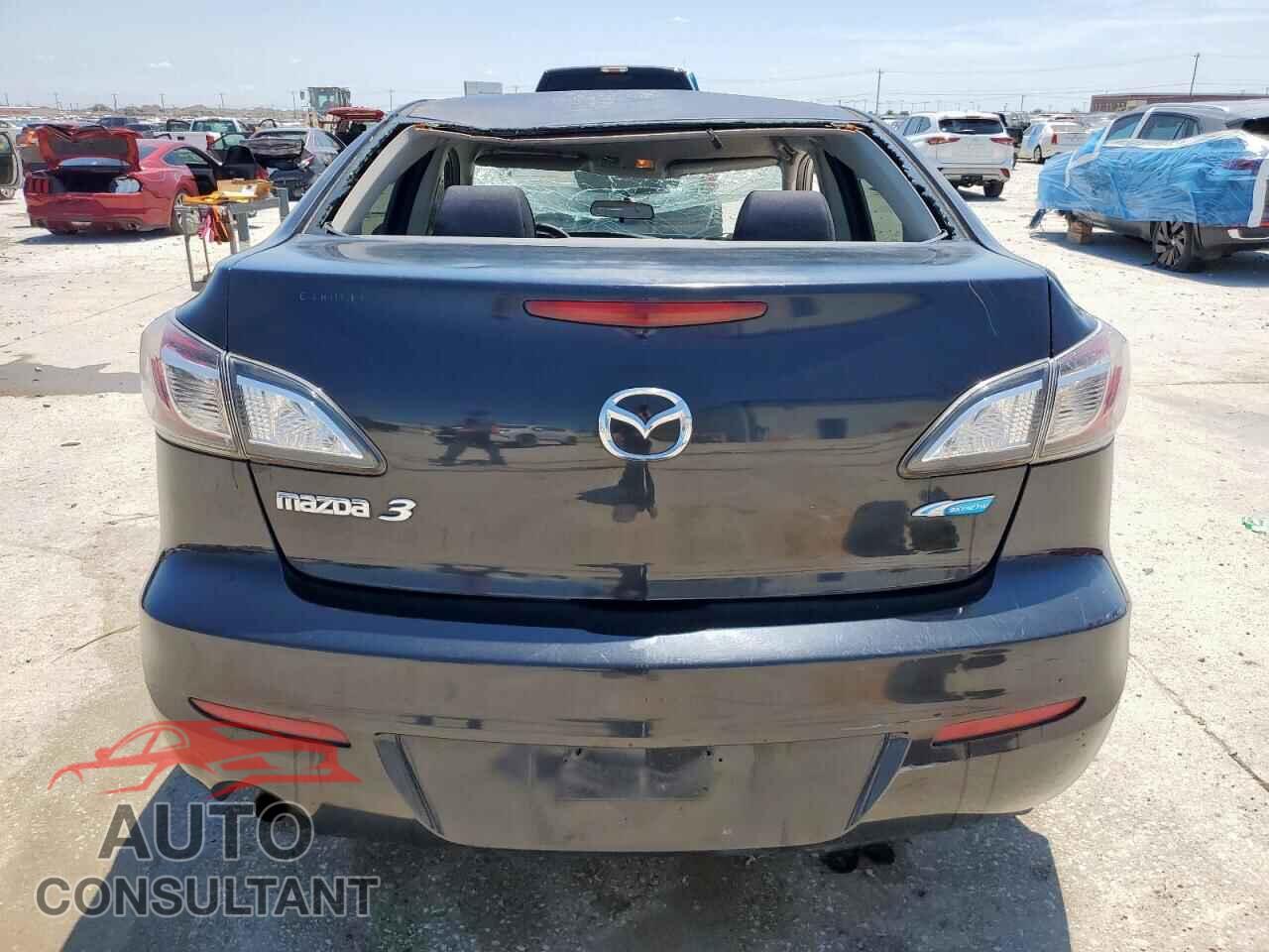 MAZDA 3 2013 - JM1BL1U79D1758979