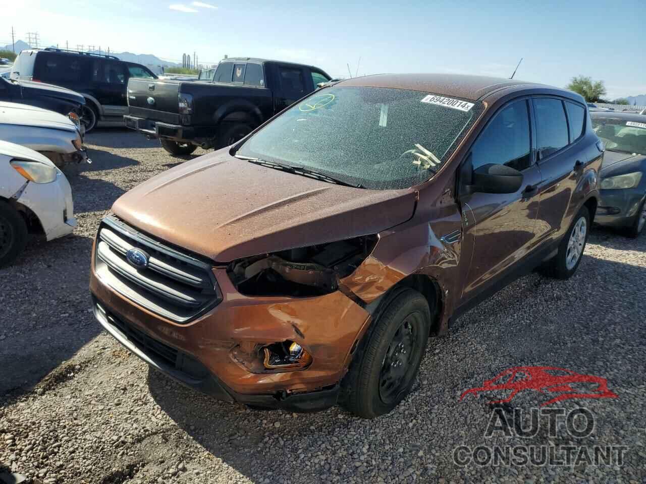 FORD ESCAPE 2017 - 1FMCU0F79HUC95802