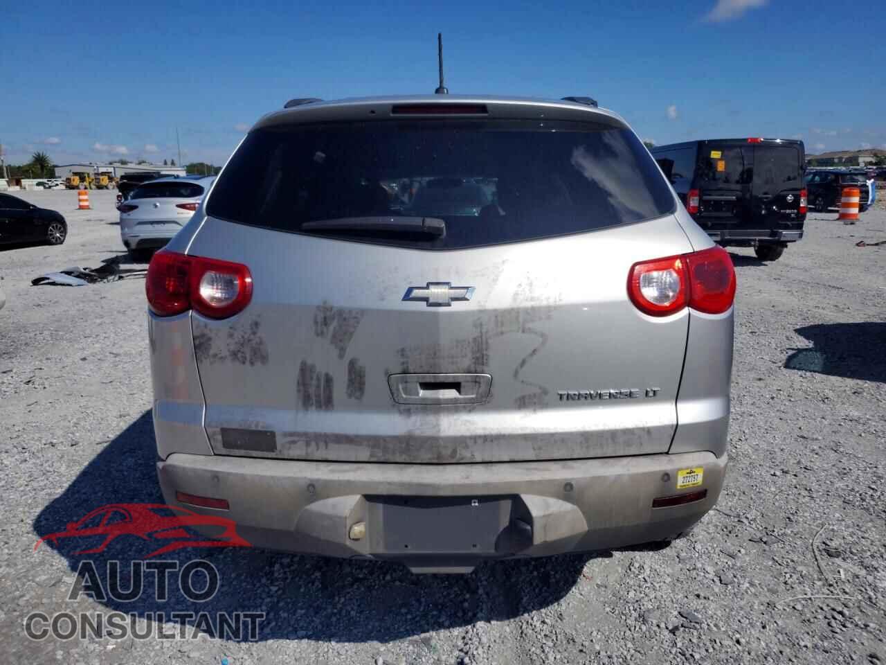 CHEVROLET TRAVERSE 2010 - 1GNLRFED9AS133046