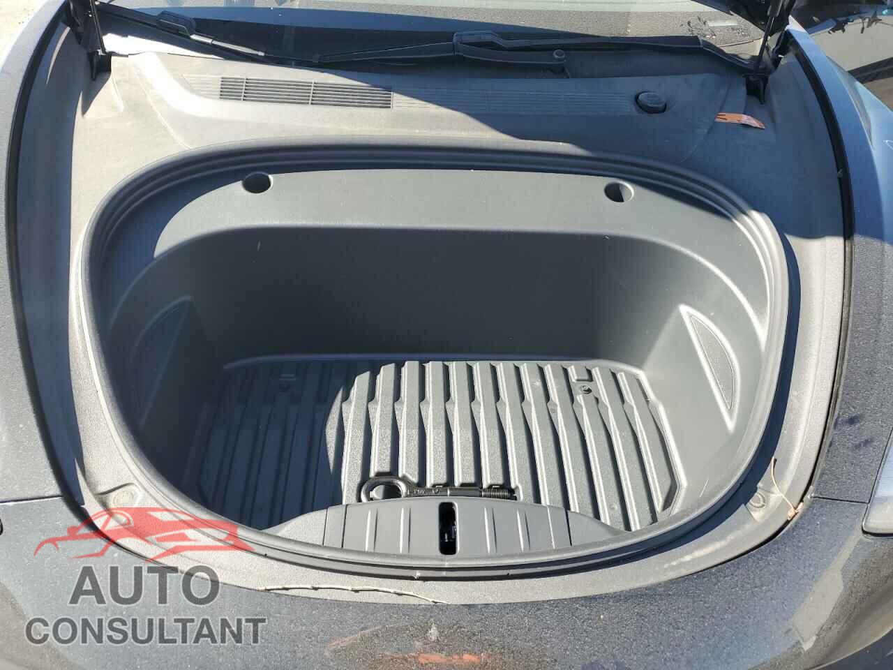 TESLA MODEL 3 2021 - 5YJ3E1EA9MF070366