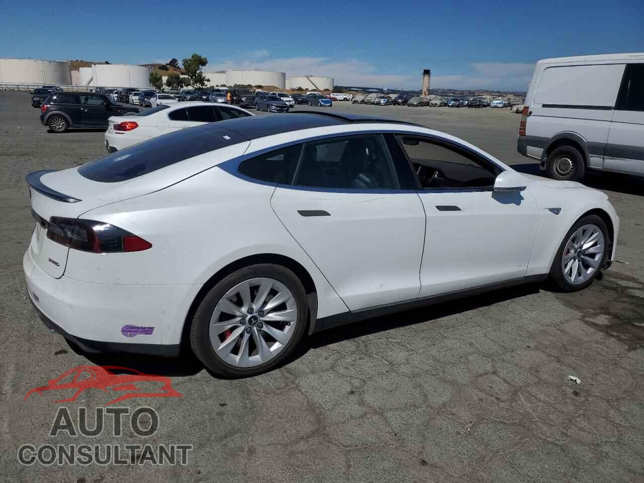 TESLA MODEL S 2015 - 5YJSA1H24FF084903