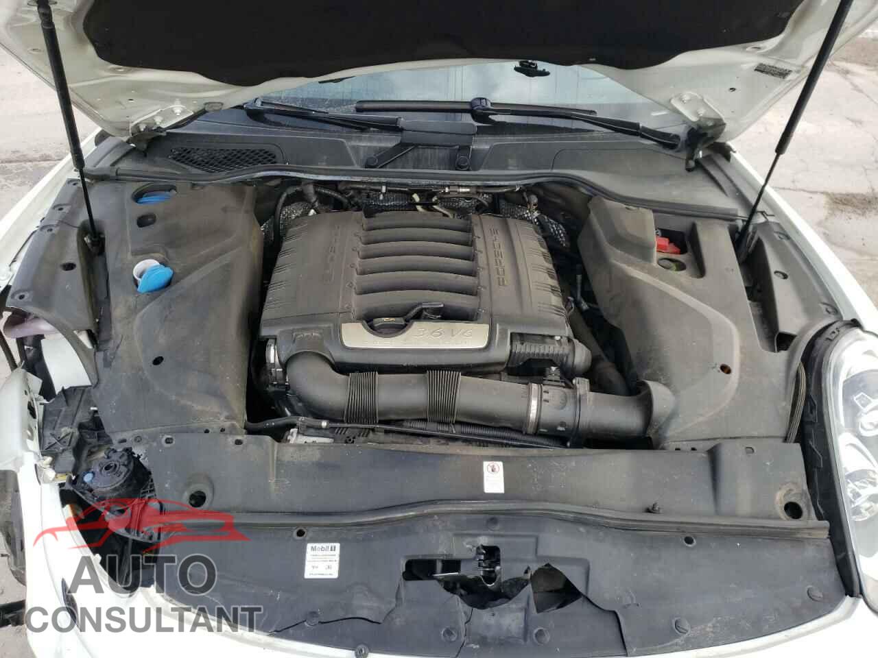 PORSCHE CAYENNE 2017 - WP1AA2A21HKA82574