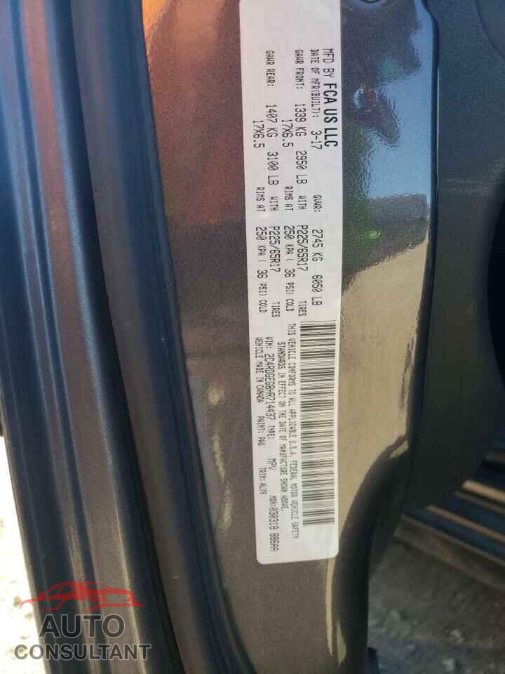 DODGE CARAVAN 2017 - 2C4RDGEG8HR714437