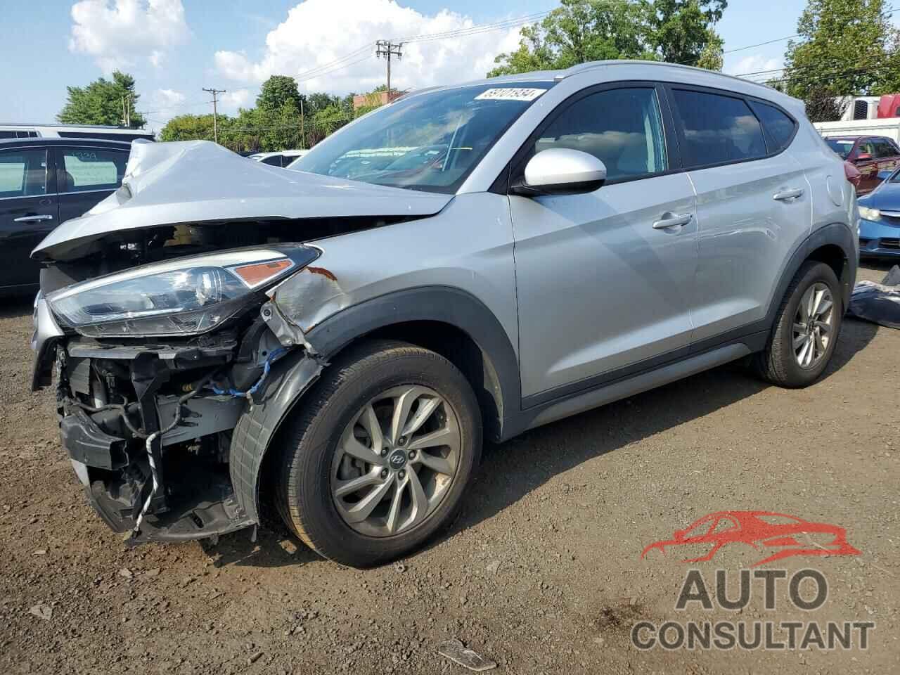 HYUNDAI TUCSON 2017 - KM8J3CA46HU301645