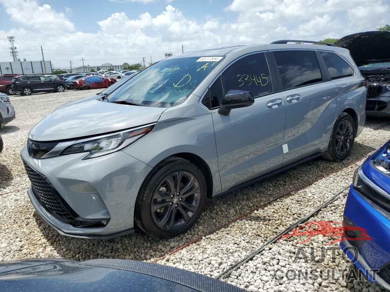 TOYOTA SIENNA 2023 - 5TDXRKEC5PS139969