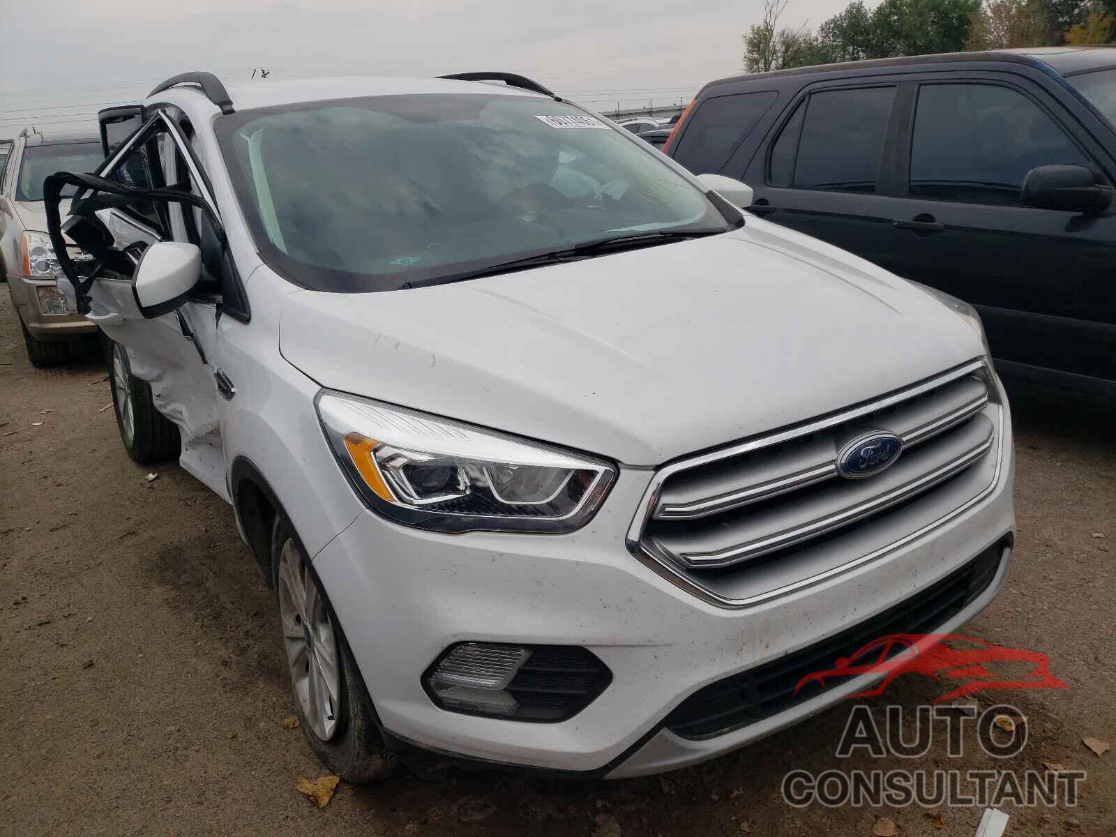 FORD ESCAPE 2017 - 1FMCU9G98HUE38081