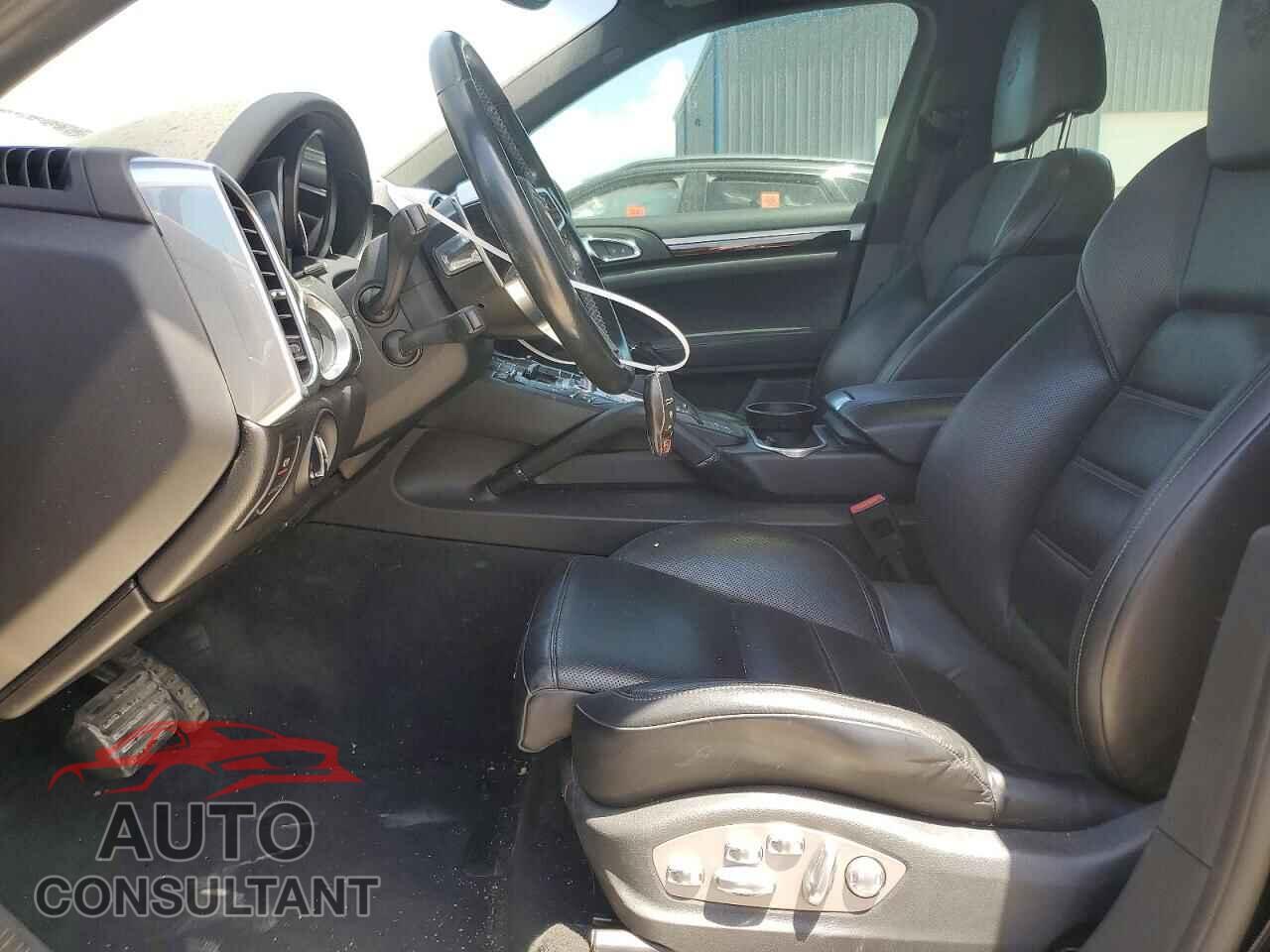 PORSCHE CAYENNE 2017 - WP1AA2A24HKA89969