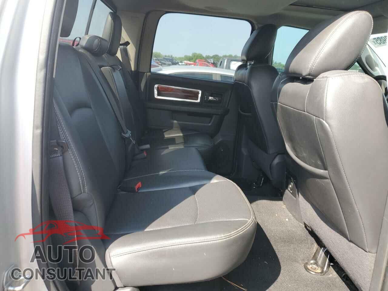 DODGE RAM 1500 2012 - 1C6RD6NT8CS182094