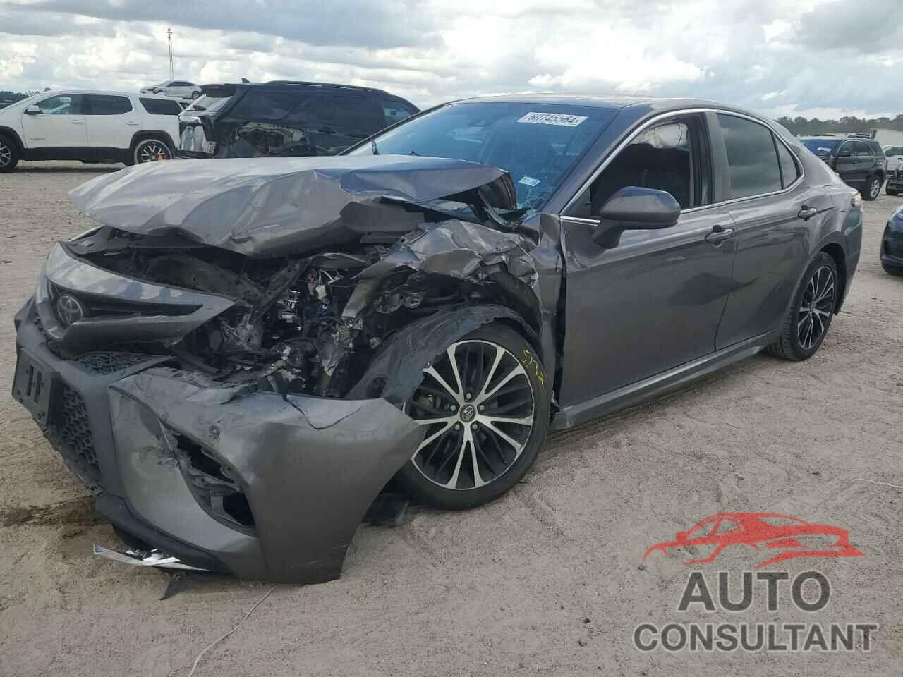 TOYOTA CAMRY 2018 - 4T1B11HK8JU005504