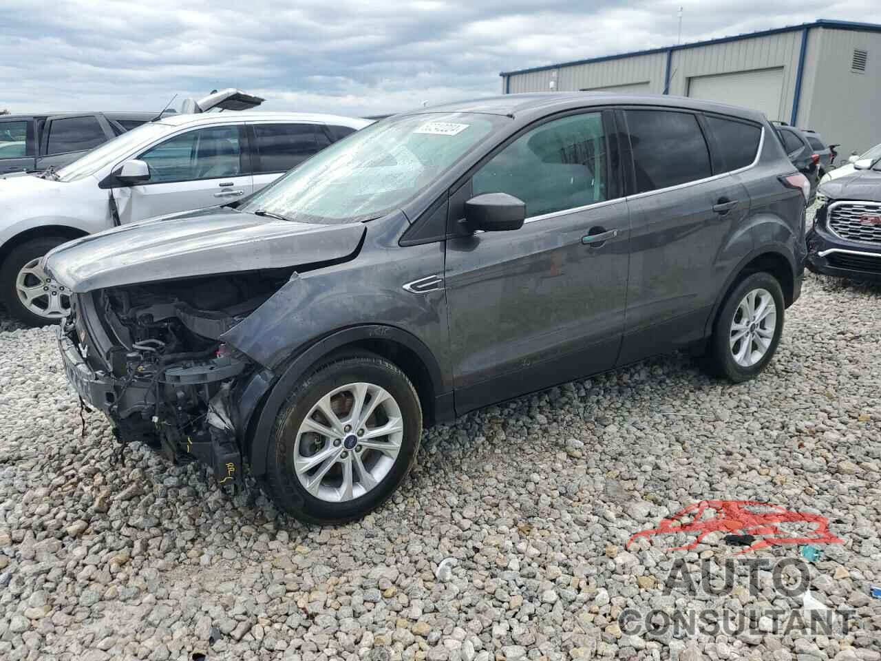 FORD ESCAPE 2017 - 1FMCU9G90HUB94426