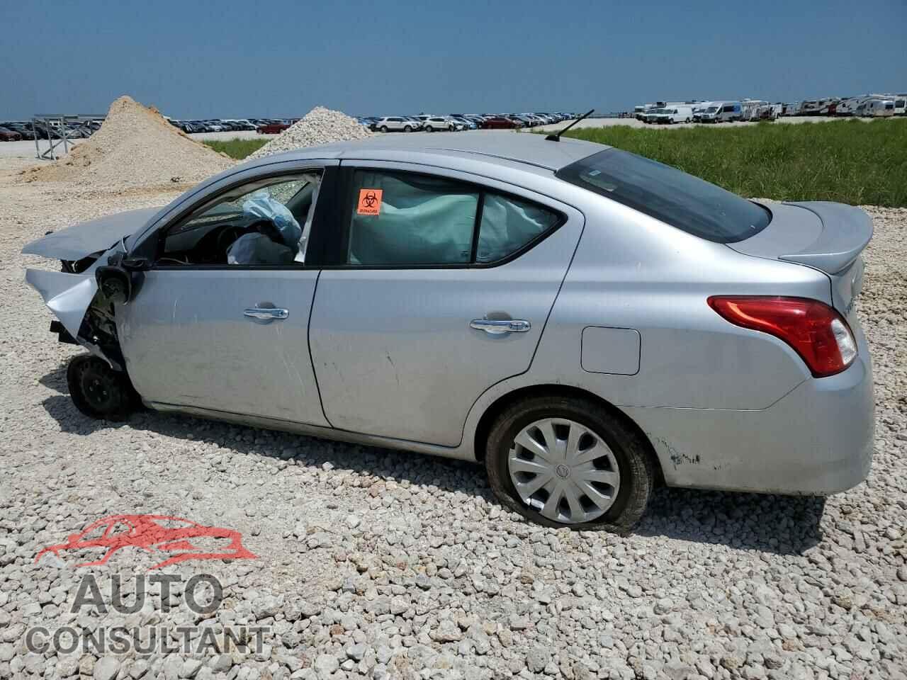 NISSAN VERSA 2019 - 3N1CN7AP3KL859207