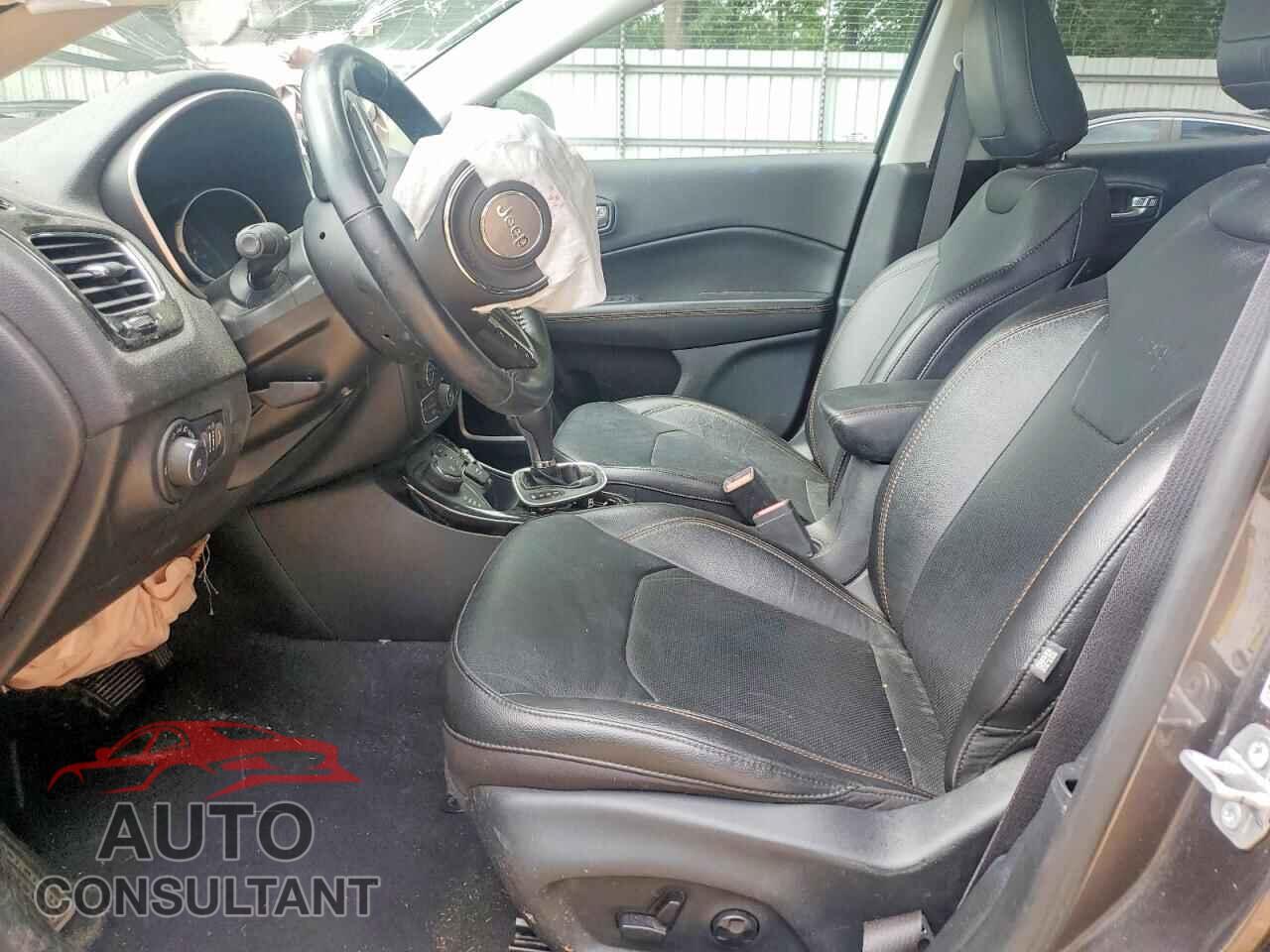 JEEP COMPASS 2021 - 3C4NJDCB8MT537103