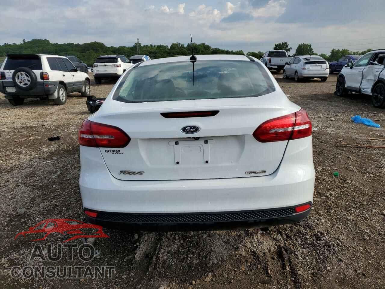 FORD FOCUS 2016 - 1FADP3E27GL261858