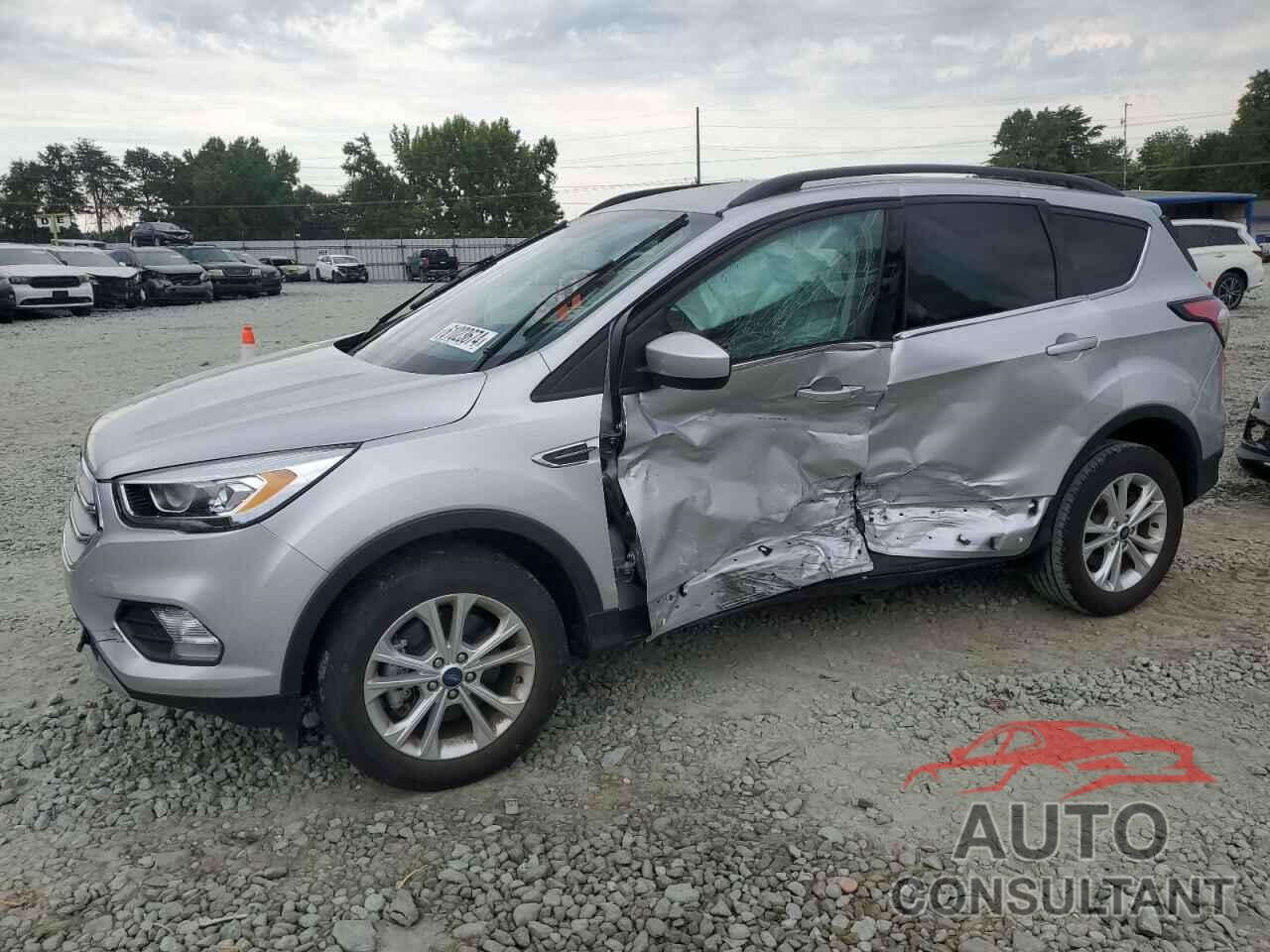 FORD ESCAPE 2018 - 1FMCU9HD1JUD46996