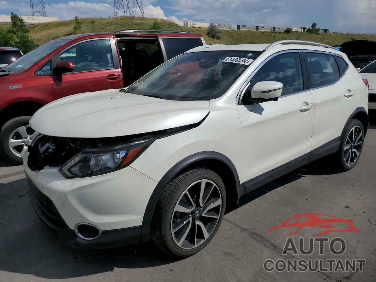 NISSAN ROGUE 2017 - JN1BJ1CR1HW116325