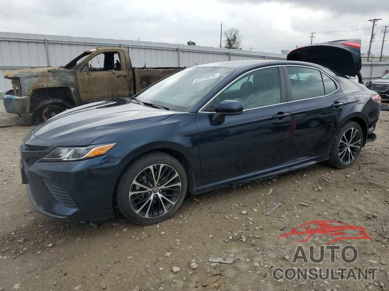 TOYOTA CAMRY 2018 - 4T1B11HK0JU612416