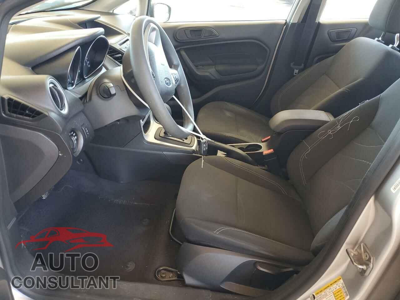 FORD FIESTA 2017 - 3FADP4EJ3HM135686