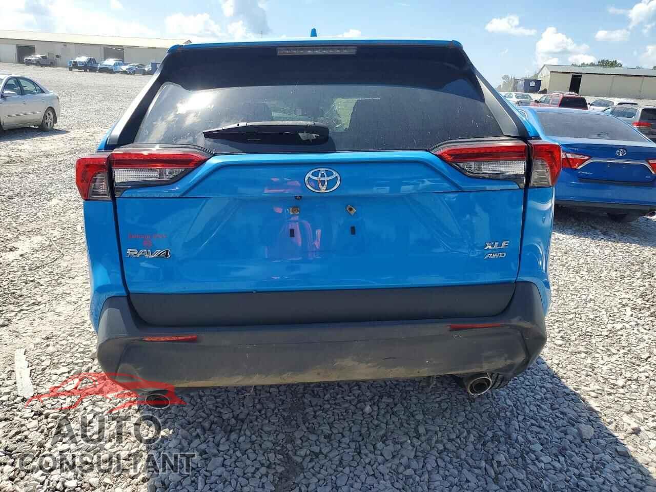 TOYOTA RAV4 2019 - JTMP1RFV2KD018160
