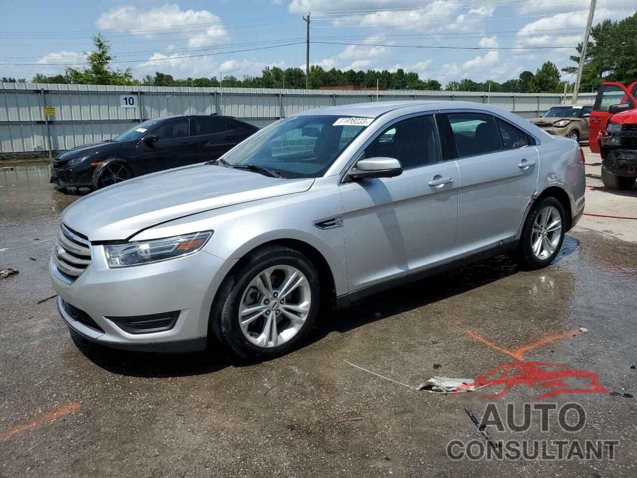 FORD TAURUS 2018 - 1FAHP2E85JG124787
