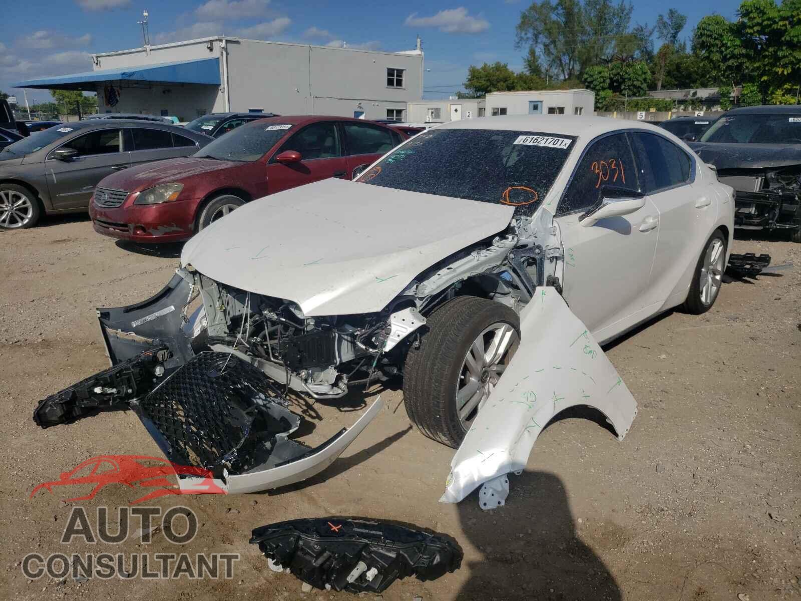 LEXUS IS 2021 - JTHAA1D25M5116157