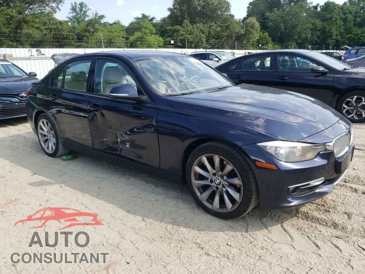 BMW 3 SERIES 2012 - WBA3A5C53CF257019
