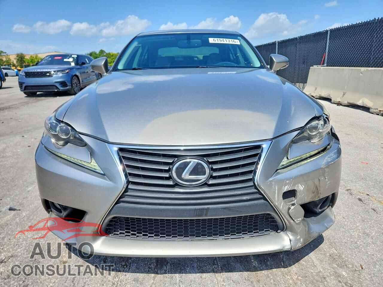 LEXUS IS 2014 - JTHBF1D21E5035602