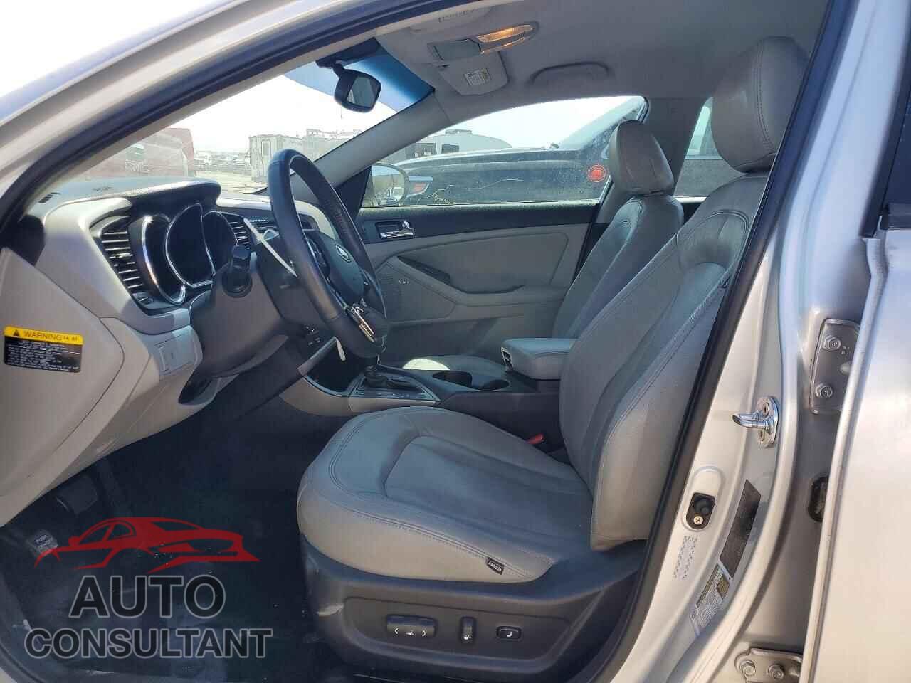 KIA OPTIMA 2011 - KNAGM4A76B5170176