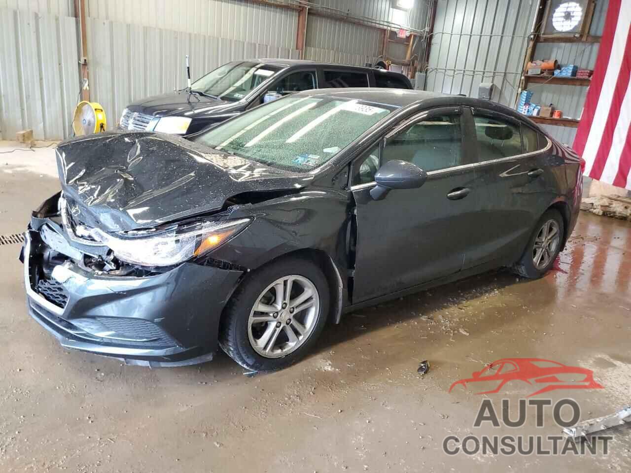 CHEVROLET CRUZE 2018 - 1G1BE5SM1J7232518