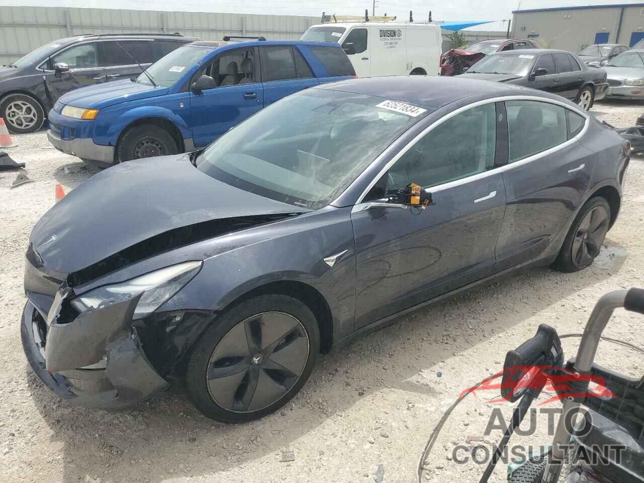 TESLA MODEL 3 2018 - 5YJ3E1EA5JF123513