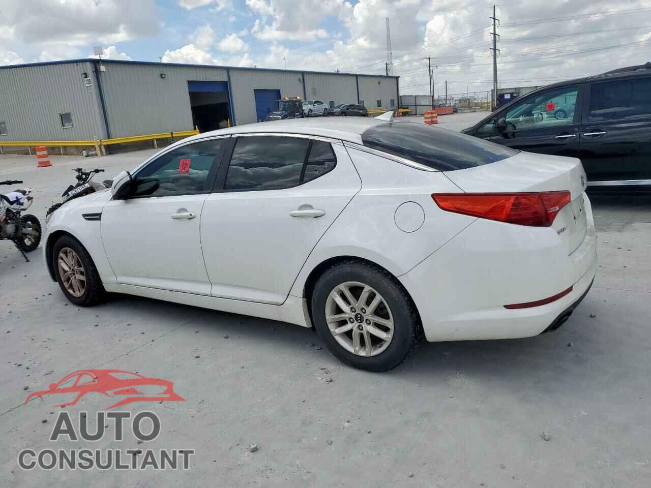 KIA OPTIMA 2011 - KNAGM4A77B5060446