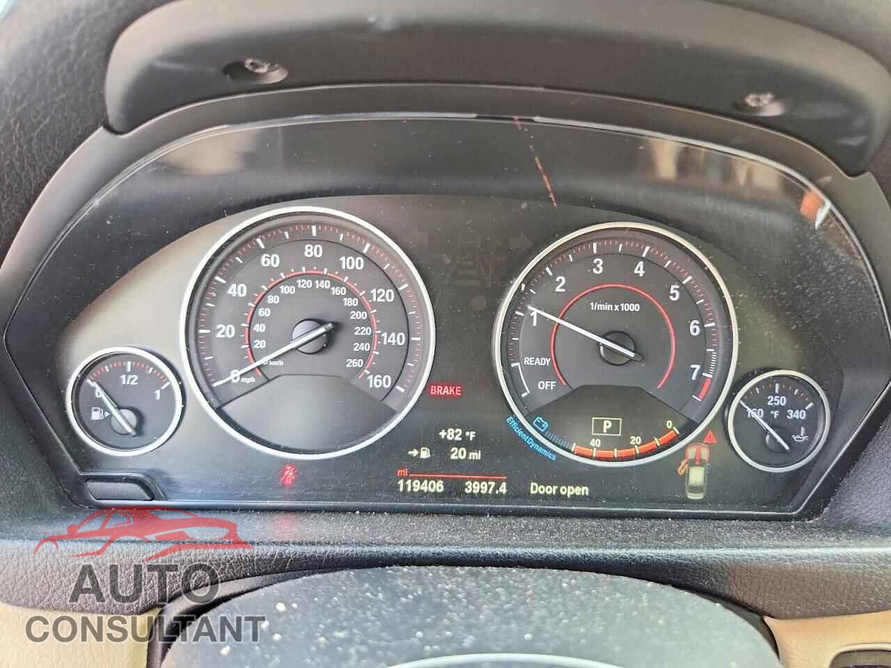 BMW 3 SERIES 2017 - WBA8D9C30HA011682