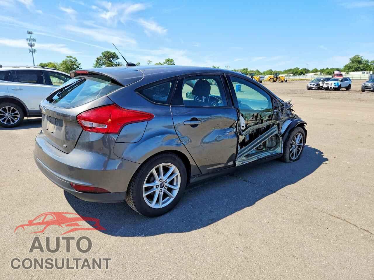 FORD FOCUS 2015 - 1FADP3K21FL251927