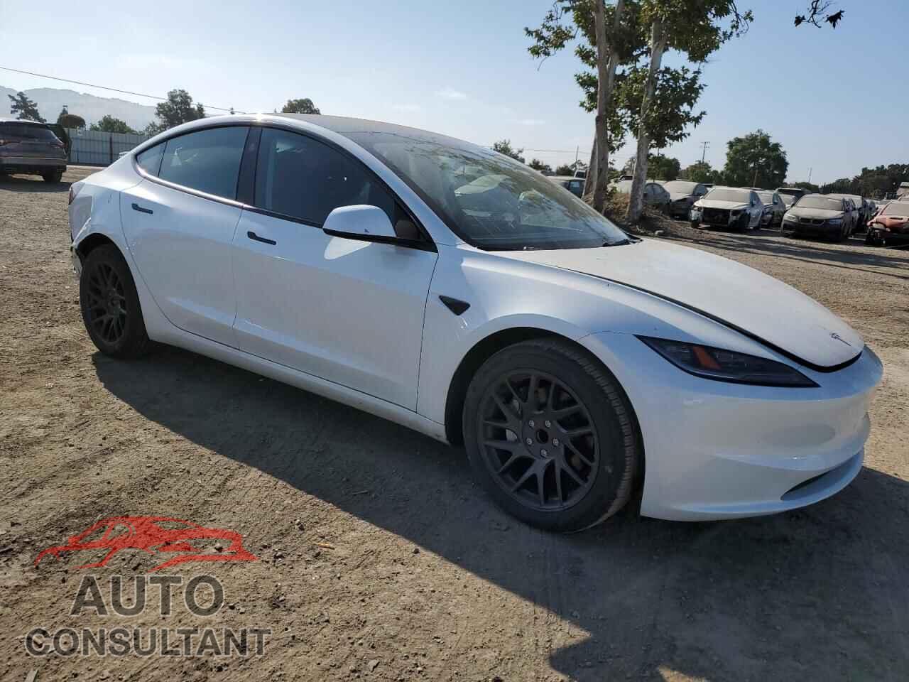 TESLA MODEL 3 2024 - 5YJ3E1EA0RF782305