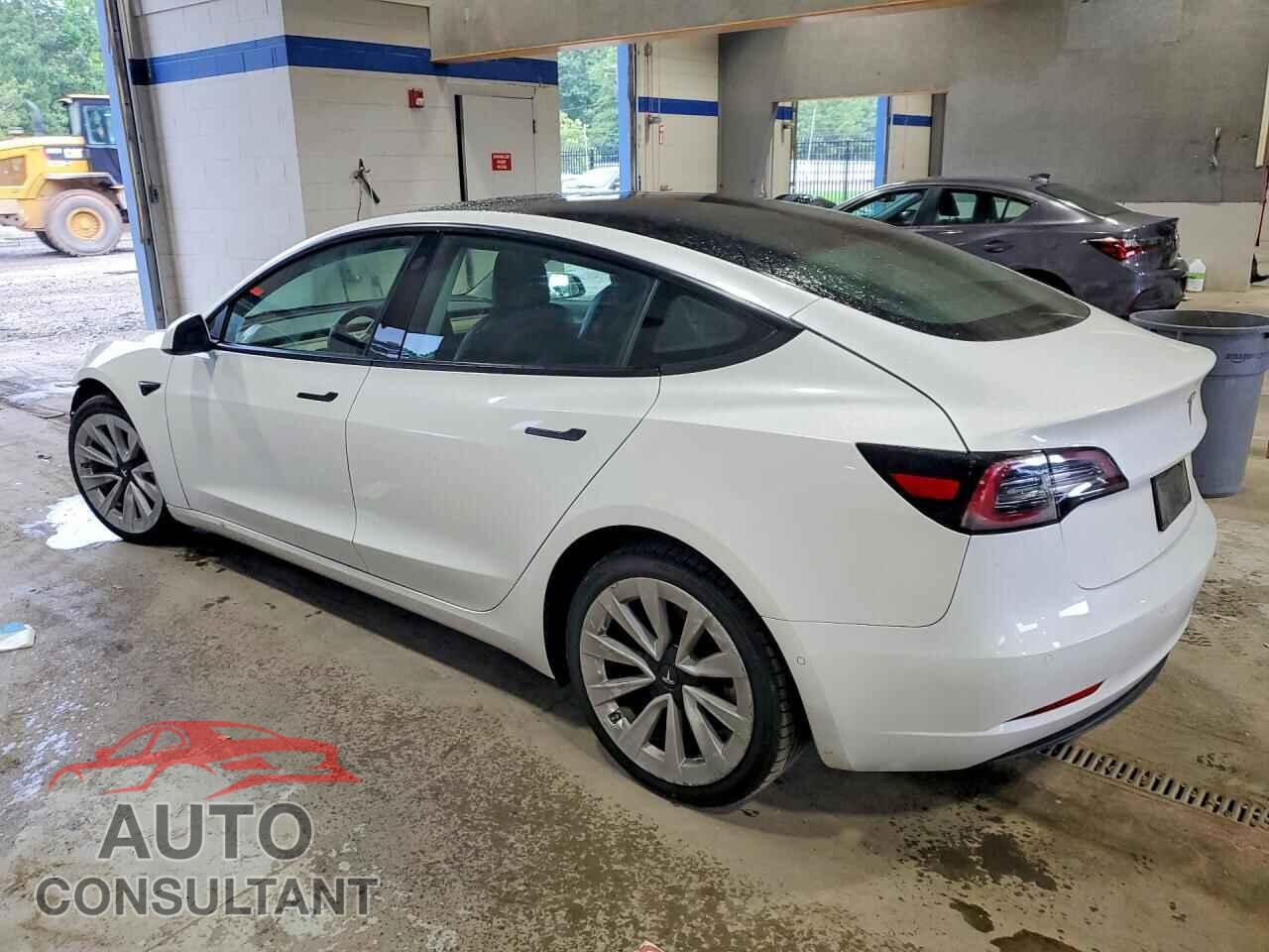TESLA MODEL 3 2022 - 5YJ3E1EA2NF369568