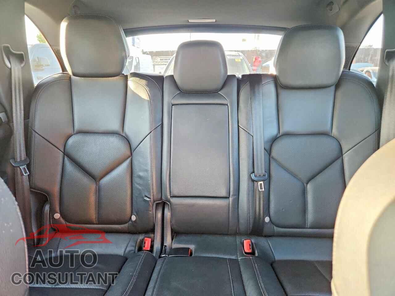 PORSCHE CAYENNE 2013 - WP1AA2A26DLA06465