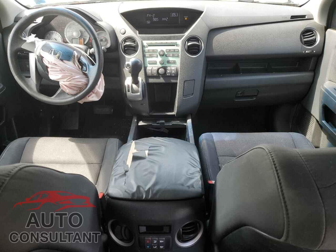 HONDA PILOT 2011 - 5FNYF4H21BB021443