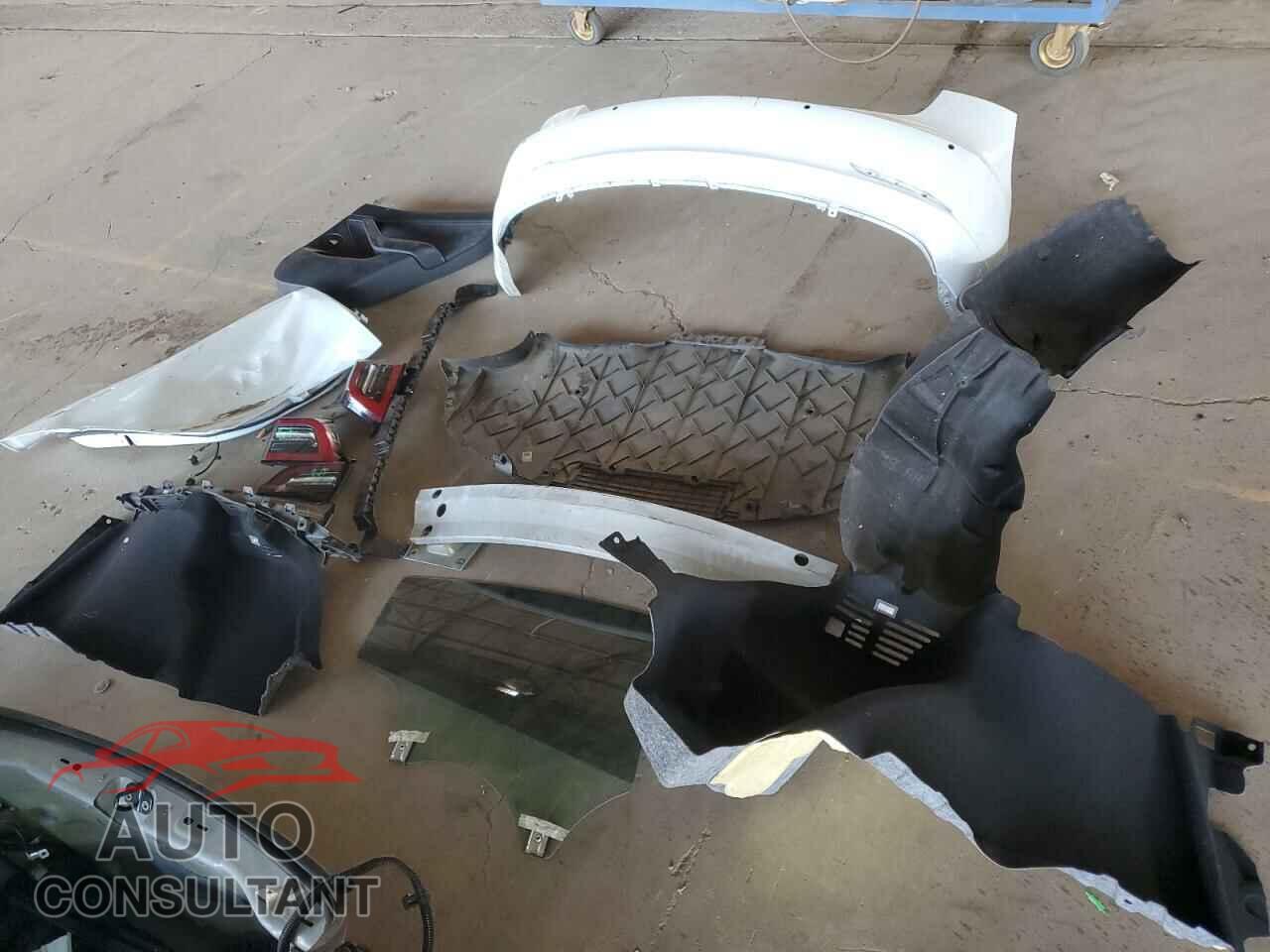 TESLA MODEL 3 2022 - 5YJ3E1EB5NF352692