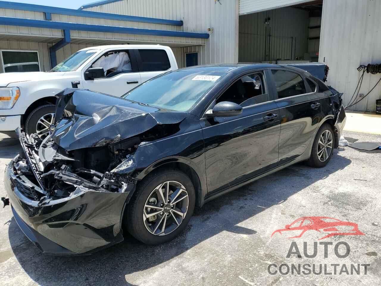 KIA FORTE 2023 - 3KPF24AD7PE688951