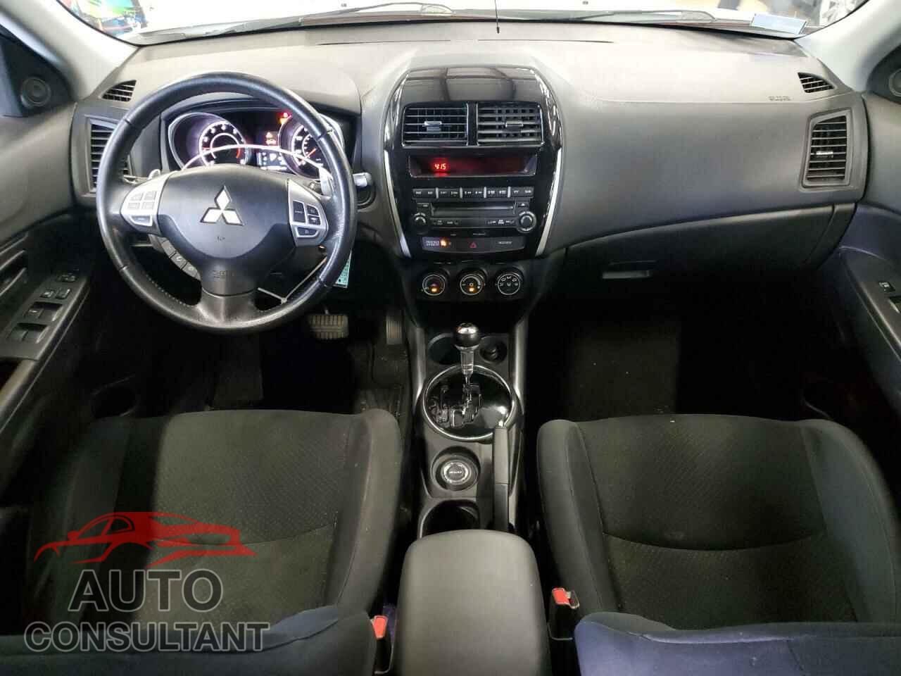 MITSUBISHI OUTLANDER 2013 - 4A4AR3AU7DE003590