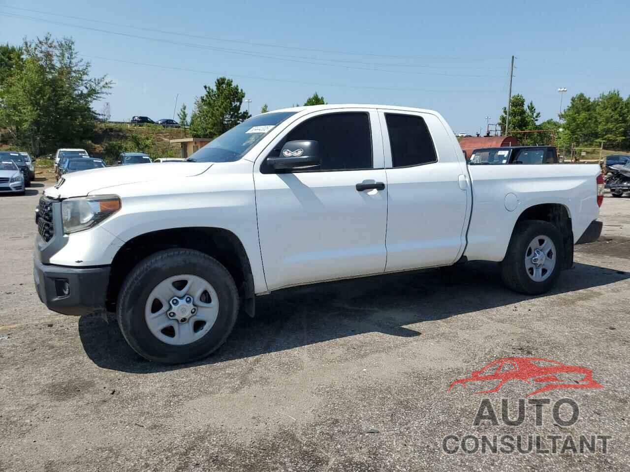TOYOTA TUNDRA 2019 - 5TFUM5F15KX083602
